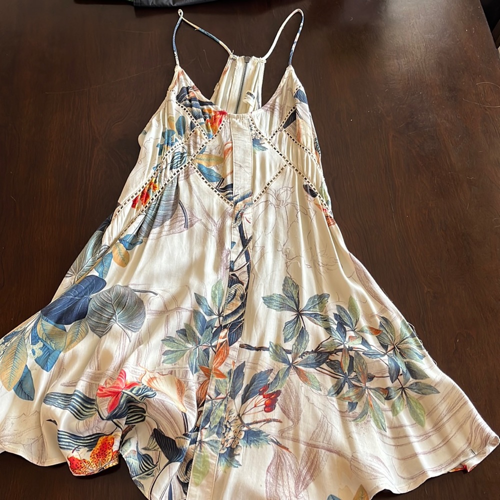 Size Medium LF tropical dress